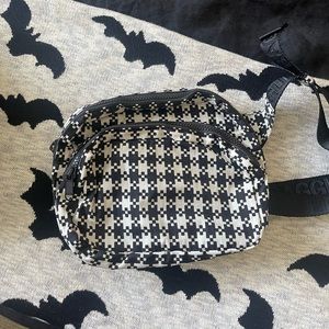 BAGGU gingham pixel Fanny pack NEW